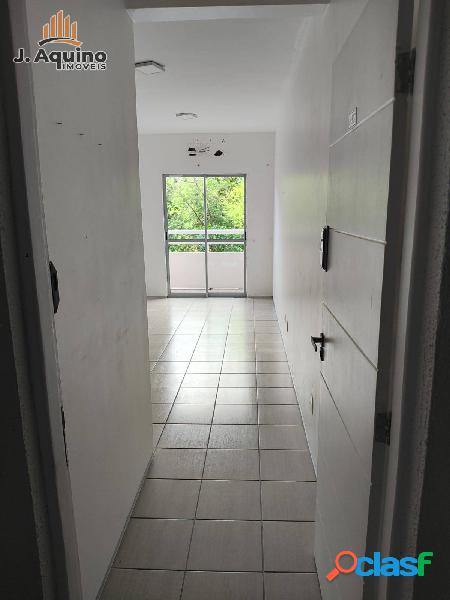 Apartamento de 02 quartos próximo ao Riomar Papicu