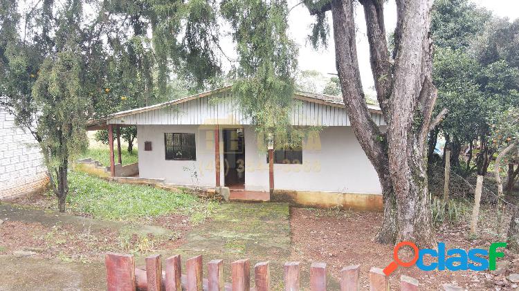 CASA AMPLA COM TERRENO DE 600 M² DISPONÍVEL PARA VENDA