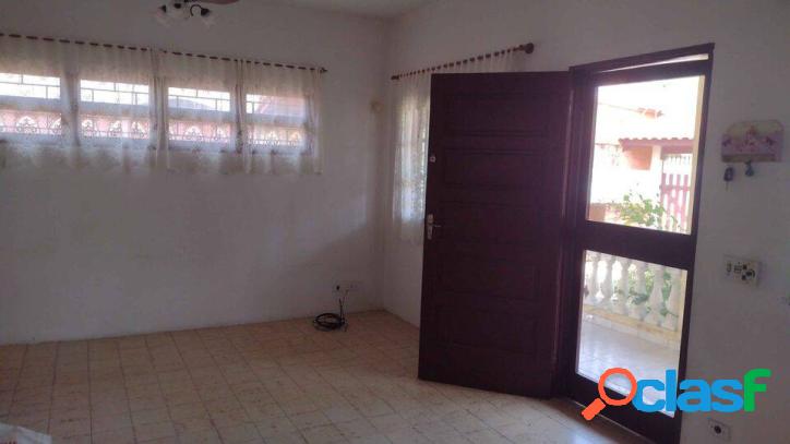 Casa Térrea Proximo a Praia em Bertioga com 161m², Quintal