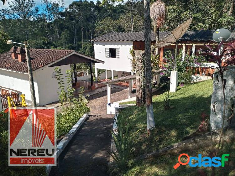 EXCELENTE CHÁCARA LAZER COM PISCINA E LAGO EM JUQUITIBA/SP