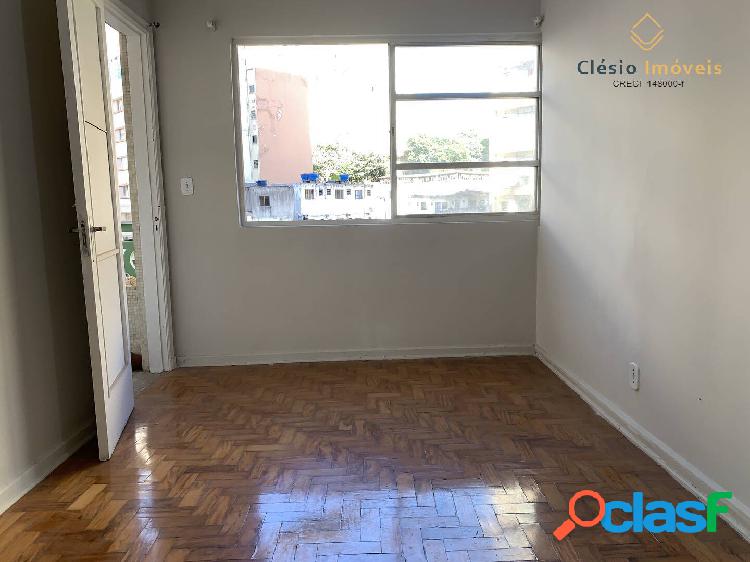 Edifício Viadutos | 1 Quarto | 2 Varandas | 49m² - Bela