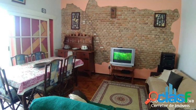 Excelente apartamento totalmente mobiliado uma quadra da