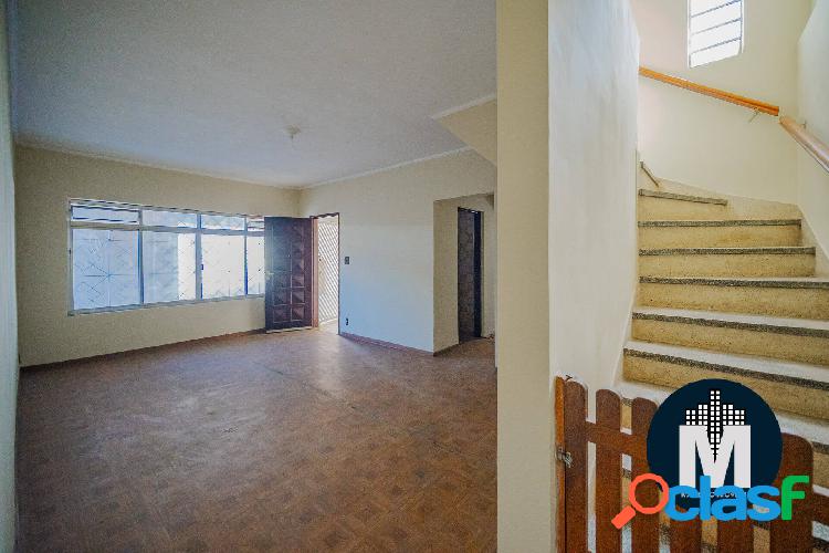 Excelente residência à venda, 3 Quartos, 132m², 5 Vagas