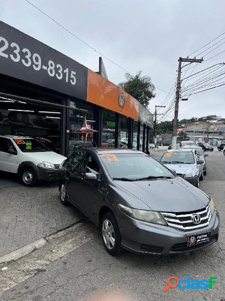 HONDA CITY SEDAN DX 1.5 FLEX 16V MEC. CINZA 2013 1,5 FLEX