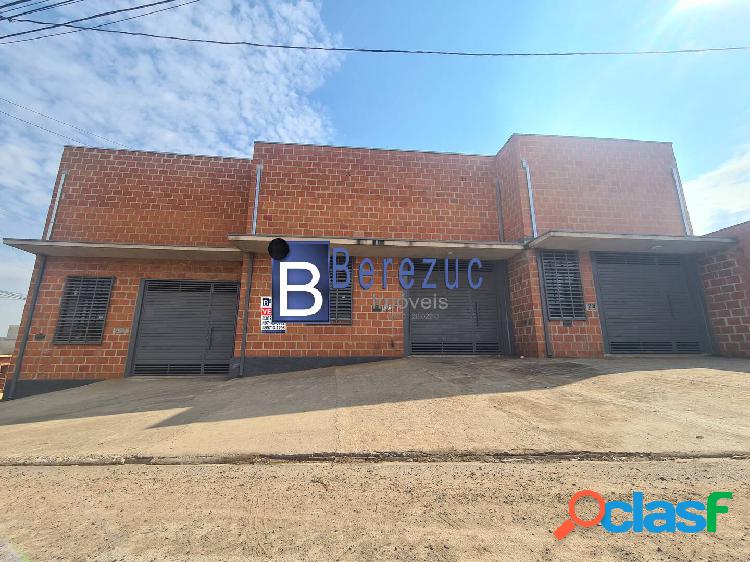 Imóvel comercial com 3 salões
