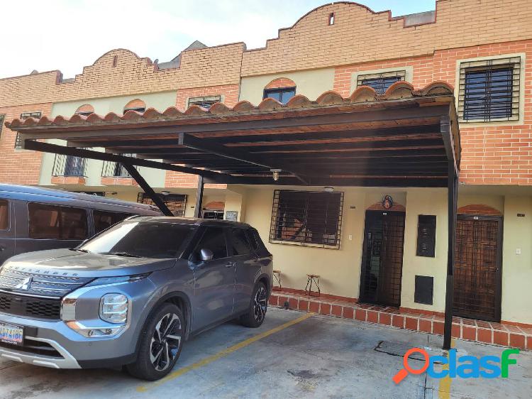 VENDO COMODO TONWHOUSE EN TAZAJAL VILLA FLORENCIA POR SOLO