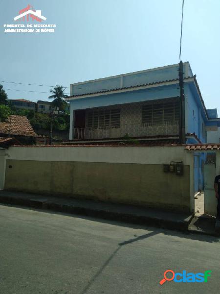 VENDO EXCELENTE CASA COM 2 QUARTOS EM SÃO GONÇALO