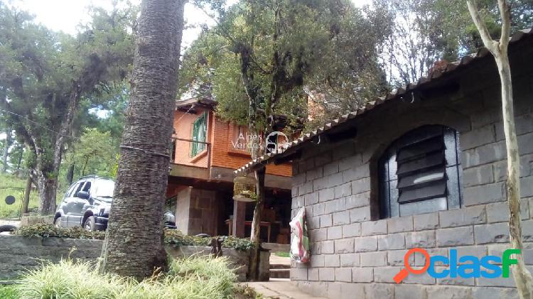 Vende-se casa com 1.300 m² em canela na barragem do salto