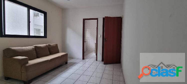 Apartamento Grande com 1 Dormitório nao Canto do Forte -