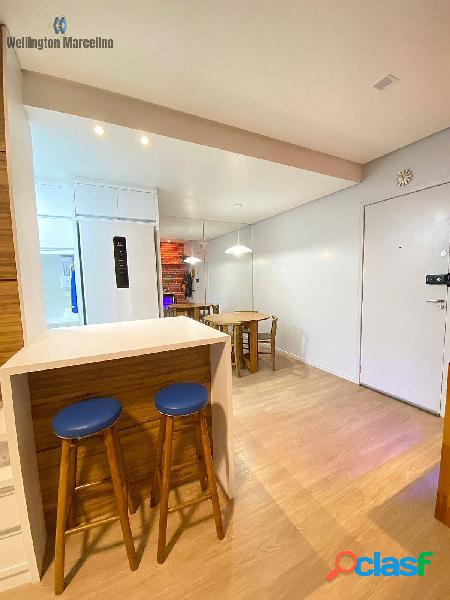 Apartamento Mobiliado com Sacada e Charme no Aririú da