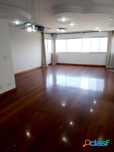 Apartamento com 4 dormitórios sendo 3 suítes à venda