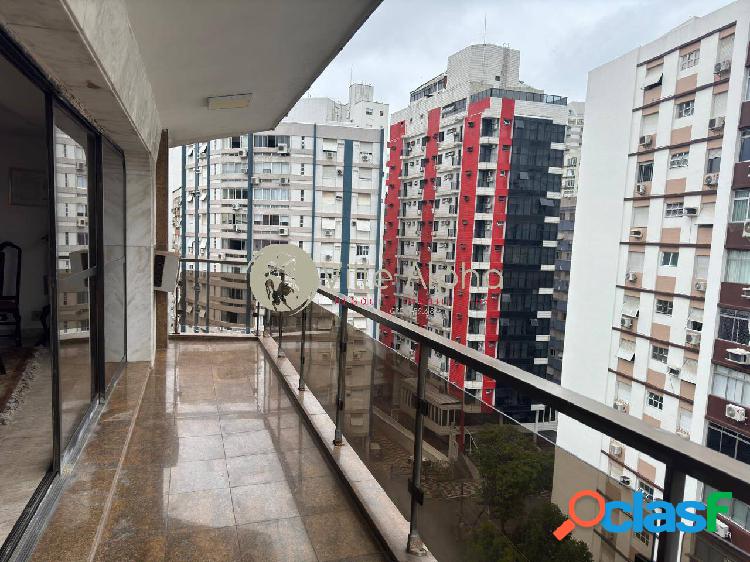 Apartamento grande a venda no Gonzaga em Santos