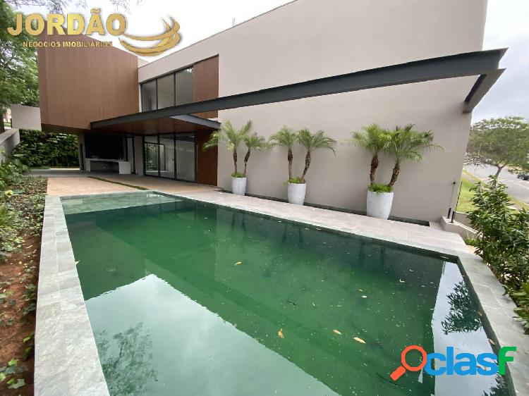 CASA - VENDA / LOCAÇÃO - 537 m² - 4 SUÍTES - TAMBORÉ 10