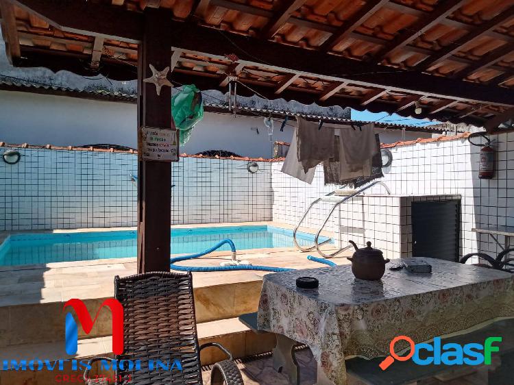 Casa Aconchegante com Piscina em Mongaguá - 2 Dormitórios