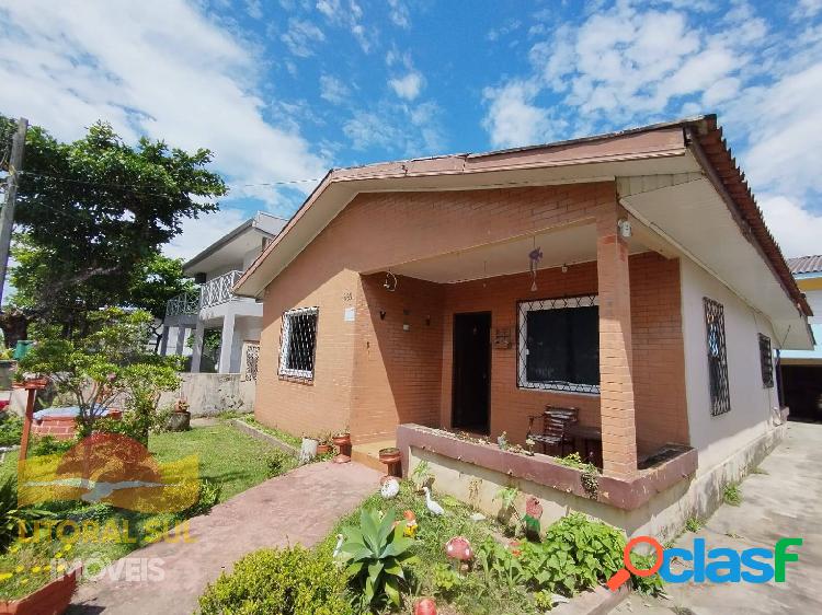 Casa Averbada a apenas 100m do mar em Guaratuba, Paraná