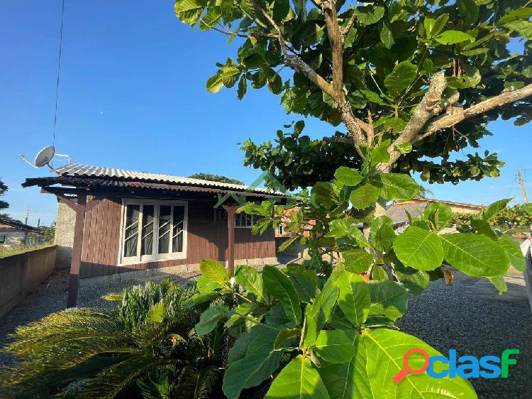 Casa com 2 dormitórios, 96m², a venda em Balneário Barra