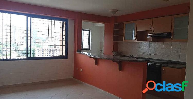 En Venta Apartamento en Loma de Los Mangos