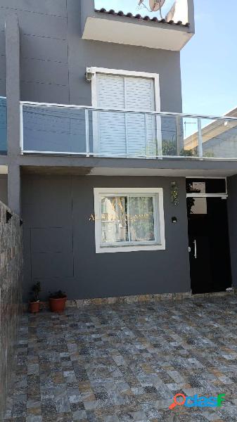 Lindo Sobrado semi-geminado - Residencial Villa D´este