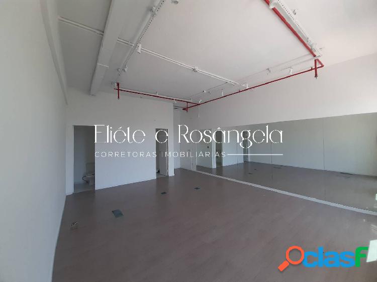 Sala comercial com 37,53m² no Jardim das Colinas -