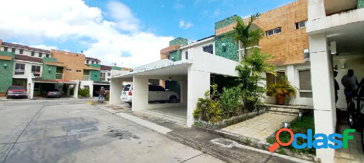 Se alquila Townhouse en San Diego, conjunto Brisas del Valle