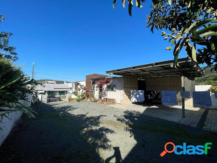 TERRENO COM CASA CONTAINER MOBILIADO A VENDA NA PRAIA DE