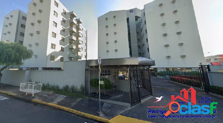 Vendo apartamento - 3 Dormitórios sendo 1 suíte -