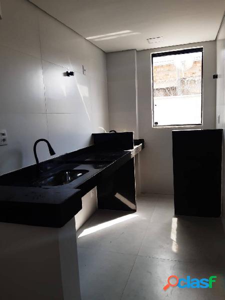 Vendo apartamento de três quartos sendo uma suíte –