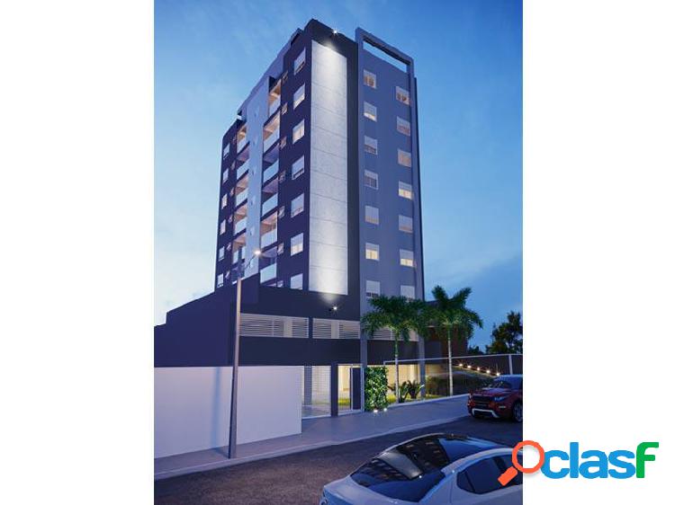 Vendo cobertura quatro quartos sendo uma suíte no bairro