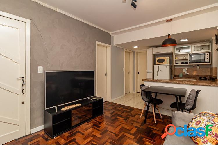 Apartamento com 2 quartos, 41m², à venda em Porto Alegre,