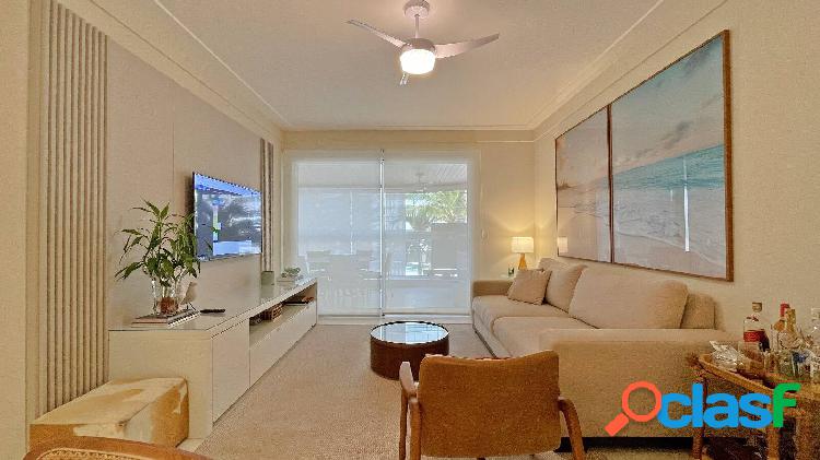 Apartamento com 3 dormitórios à venda, 130 m² por R$