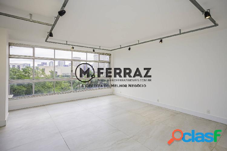 Apartamento de 236m², 3 dorm. sendo 1 suíte em frente ao