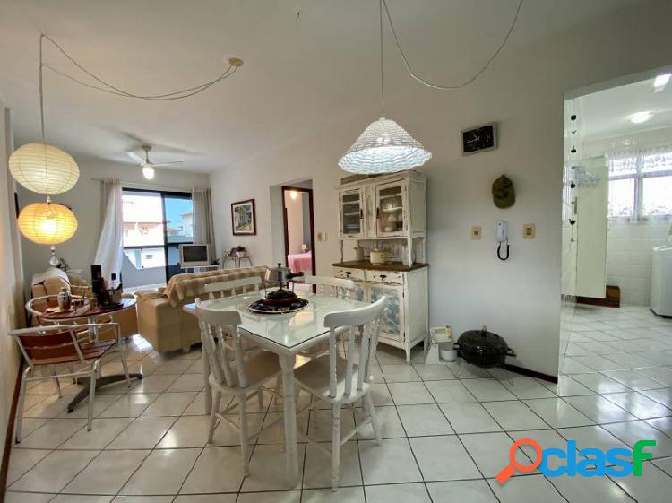 Apartamento na Praia do Itaguá com 2 dormitórios - Ubatuba