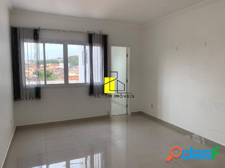 Excelente Sala Comercial com 35,27m² no Edifício Golden