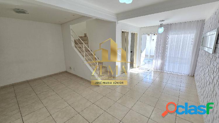 Sobrado em condominio, 03 dorms (01 st), Sala em L, Lavabo,