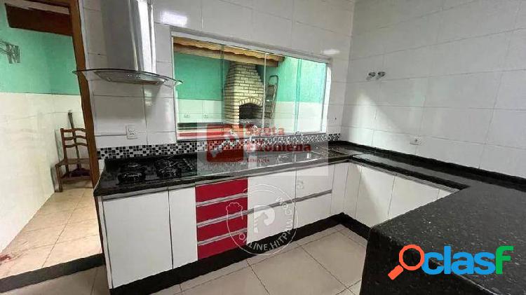 Sobrado para Alugar: 3 Quartos, 1 Suíte, 150 m² - Perfeito