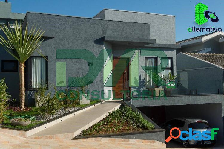 Ótima casa em condomínio fechado - Residencial Colinas