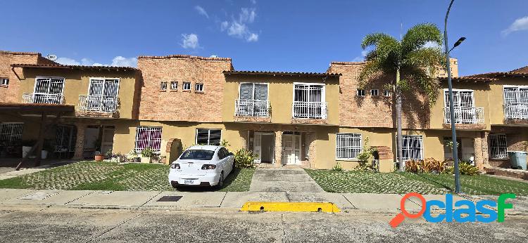 ALTOS DEL RINCÓN, TOWNHOUSE Con Pozo