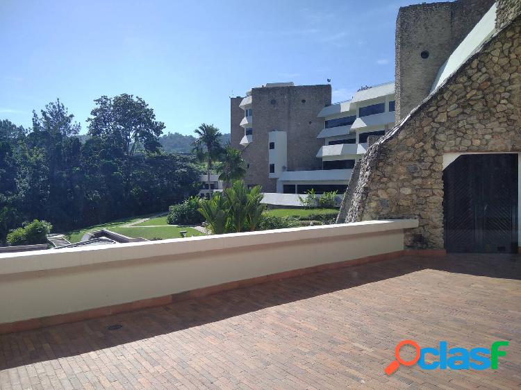 APARTAMENTO EN VENTA DOS NIVELES VISTA AL CAMPO DE GOLF RES