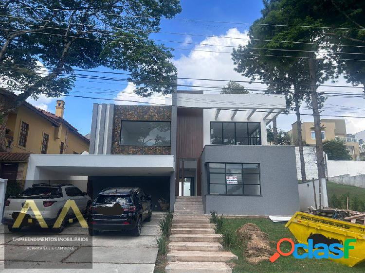 CASA TÉRREA 3 SUÍTES COM ACESSIBILIDADE 2 VAGAS COBERTAS