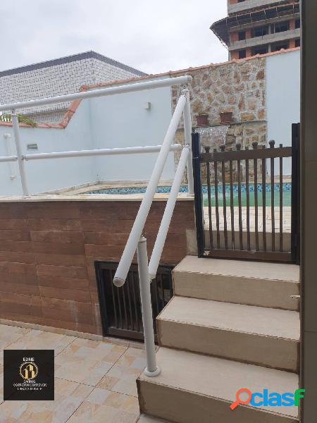 Casa - Guilhermina - Praia Grande - SP.