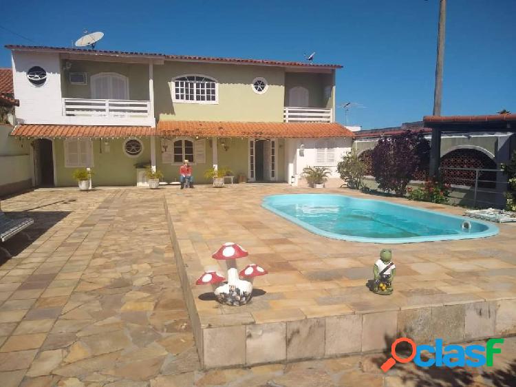 Casa Maravilhosa com 2 pavimentos e PISCINA