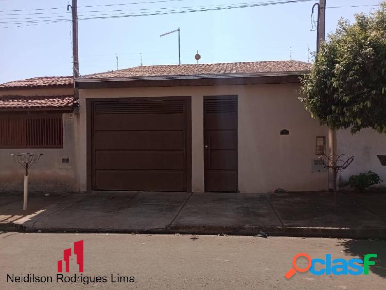 Casa no Bairro Graminha em Leme - SP.