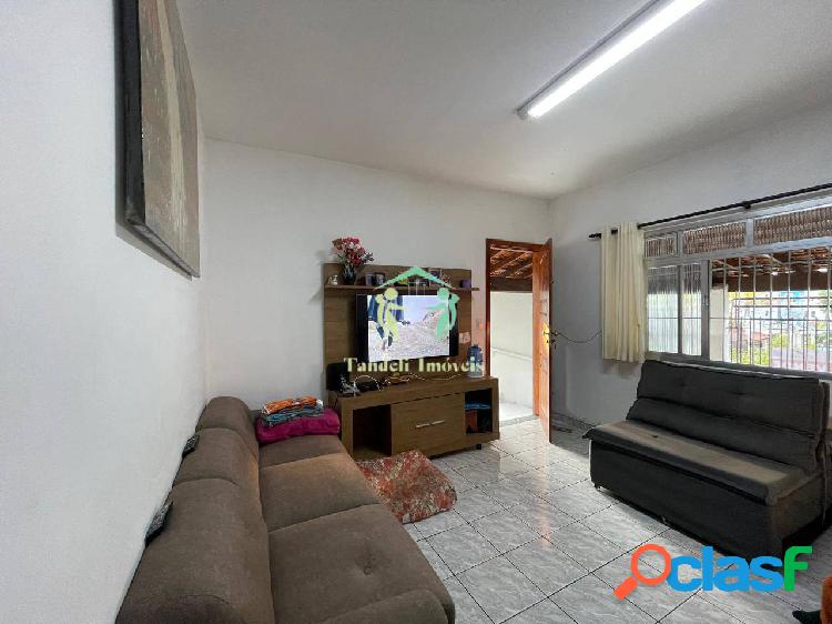 Casa térrea à venda com 98m², 3 quartos e 2 vagas (Vila