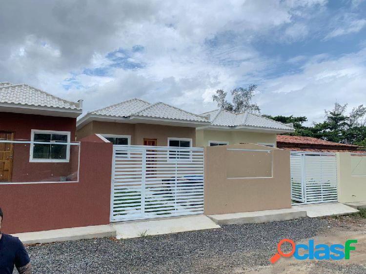 Casas são bem pertinho da Lagoa (praia da Tereza e da pista