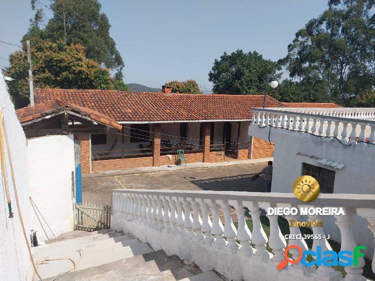 Chácara á venda em Mairiporã com 5 dormitórios