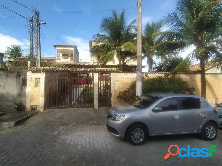 Linda Casa em Cond. Residencial com Piscina