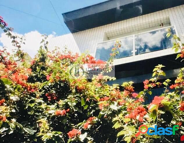 Lindo Sobrado com 4 dormitórios sendo 2 suítes com Piscina