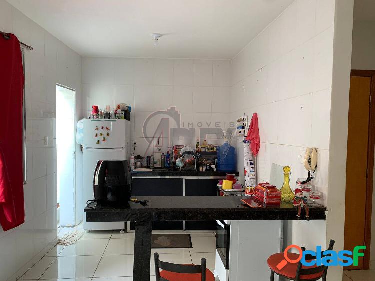 Vende-se ap de 02 quartos no bairro cidade nova