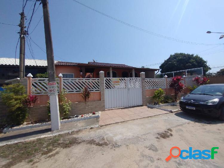 Ótima Casa em Cond. Residencial a Beira da Lagoa