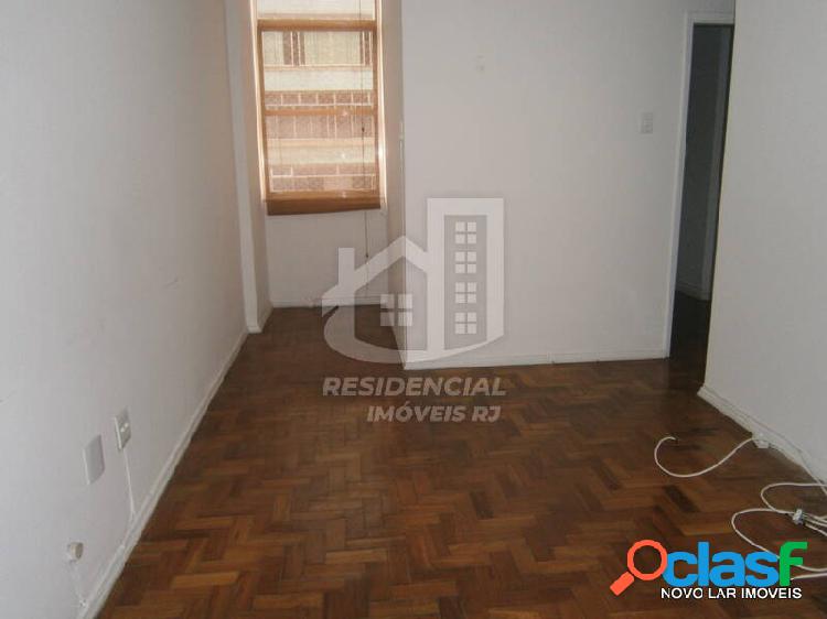 Apartamento 30m² com 1 quarto para locação em Laranjeiras